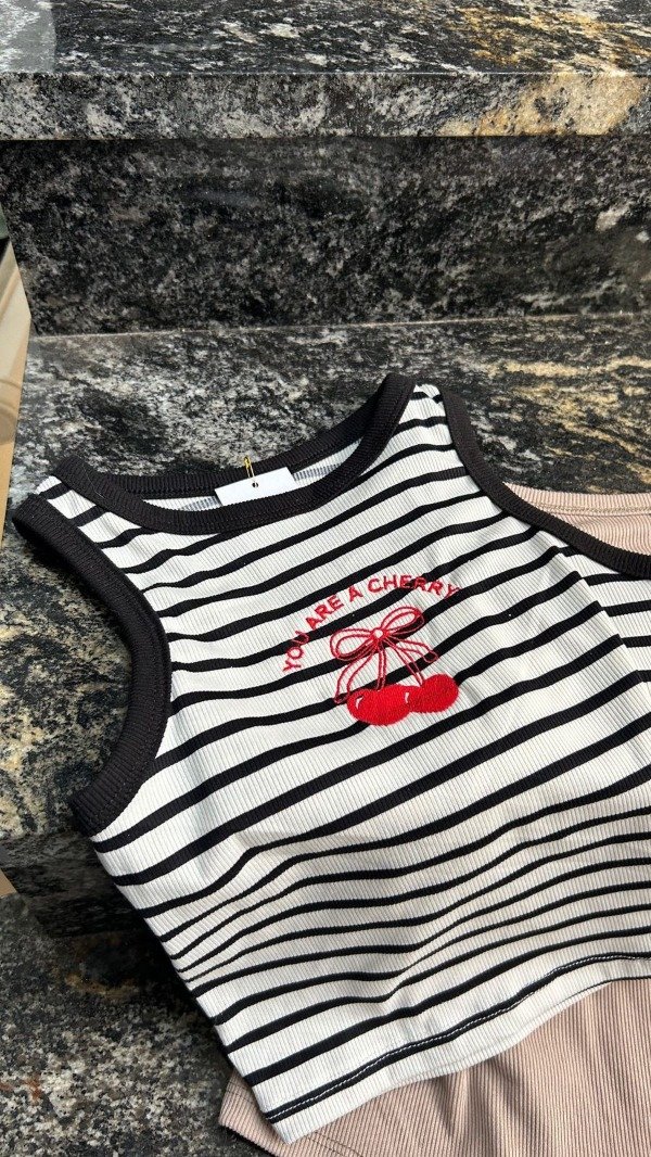 Producto - Musculosa RAY CHERRY
