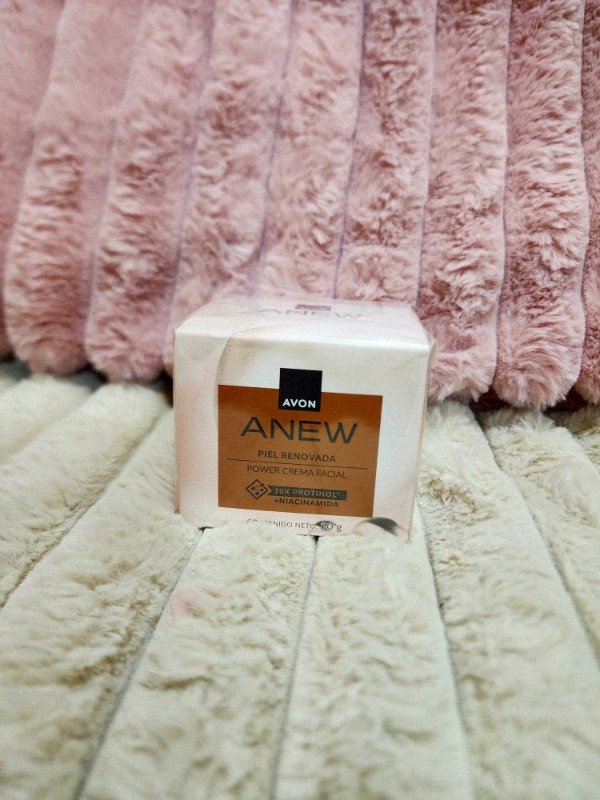 Producto - C8 S19 Crema Facial con Niacinamida AVON