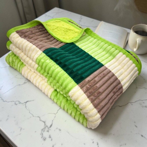 Producto - MANTA ESCOCES YADI C/CORDERO