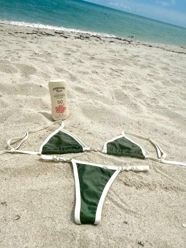 Producto - Bikini Perla combinada verde/crema