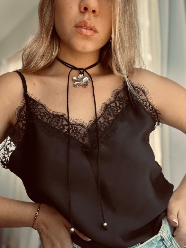 Producto - LENCERA MALA SANTA