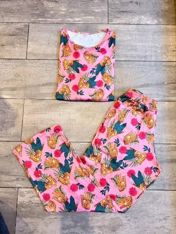 Producto - PIJAMA SELVA MANGA LARGA  FULL ESTAMPA - COD 211