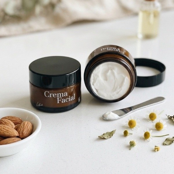 Producto - Crema facial pieles secas Manzanilla, Almendras y Karité! - 0