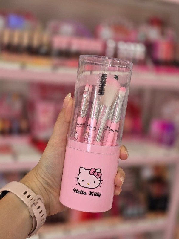 Producto - Set de brochas Hello kitty