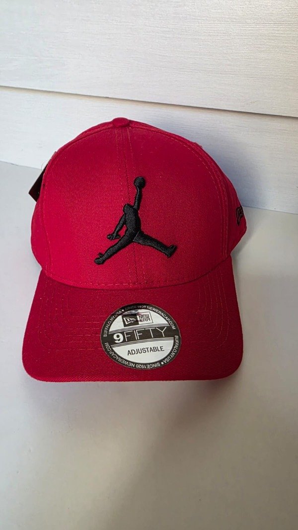 Producto - Gorra Jordan Roja