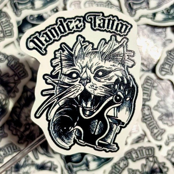 Producto - Sticker super resistente con la imagen que quieras x100 unidades