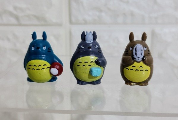 Producto - Figuras Totoro set x 3 figuras de 3 cm (grupo 6)