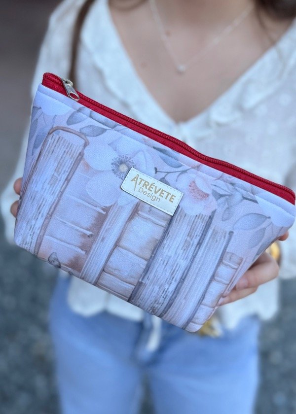 Producto - Mini neceser  - Libros y rosas