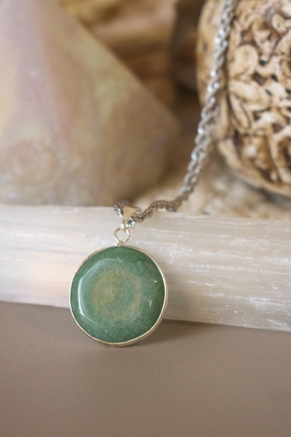 Producto - Dije circular de Cuarzo Verde