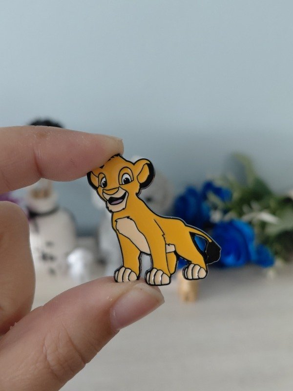 Producto - Pin metalizado - Simba #0591