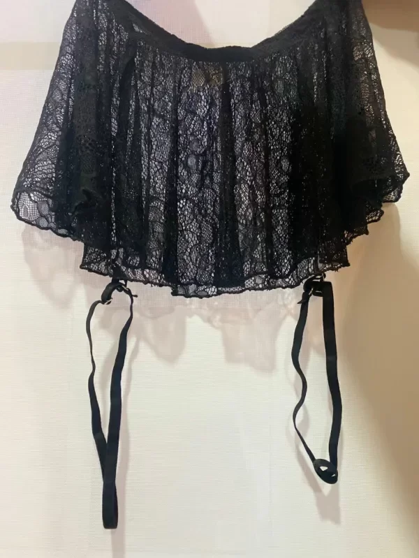 Producto - SWEET POLLERITA DE ENCAJE CON LIGUERO NEGRA - 0
