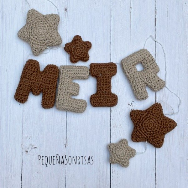 Producto - Cartel de 4 Letras con 4 adornos - 1