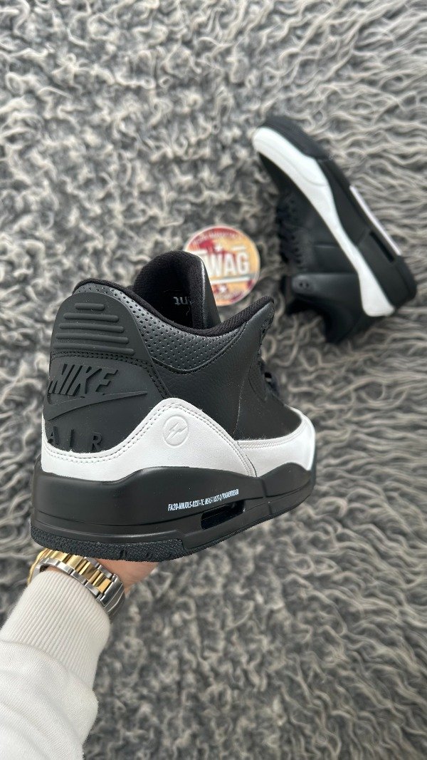 Producto - JORDAN RETRO 3 x TRAVIS SCOTT FRAGMENT BLACK - 2