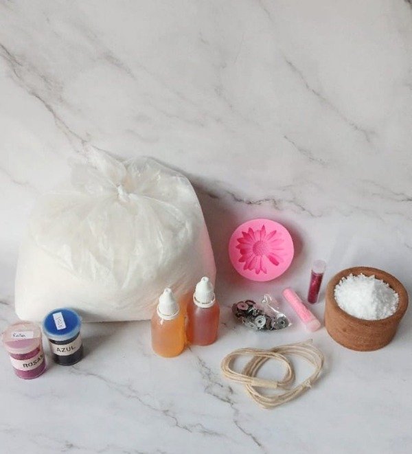 Producto - Kit Vela con Molde 6 - Margarita