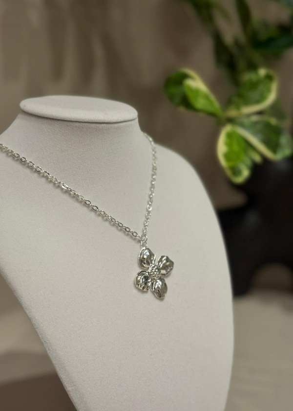 Producto - COLLAR FLOR