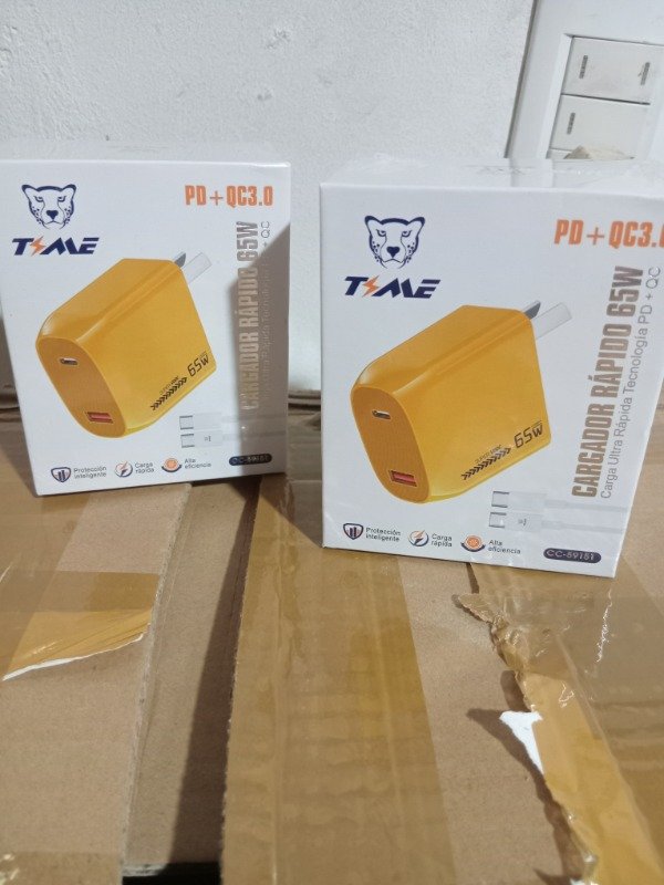 Producto - Cargador de celular carga rapida 65w