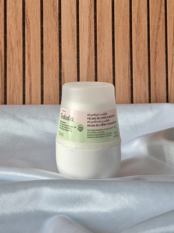 Producto - Desodorante Antitranspirante Roll On Hojas de limón y Guanábana - 0