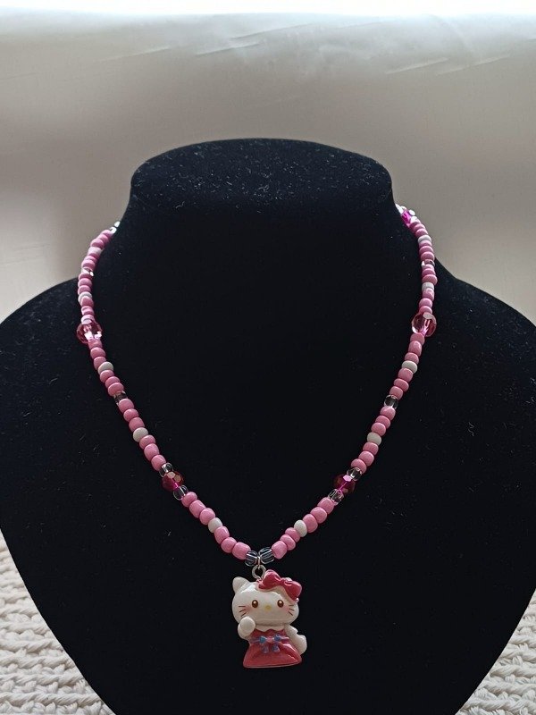 Producto - Collar mostacilla personajes Hello Kitty