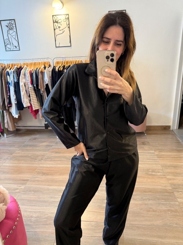 Producto - Pijama Camisero negro saten