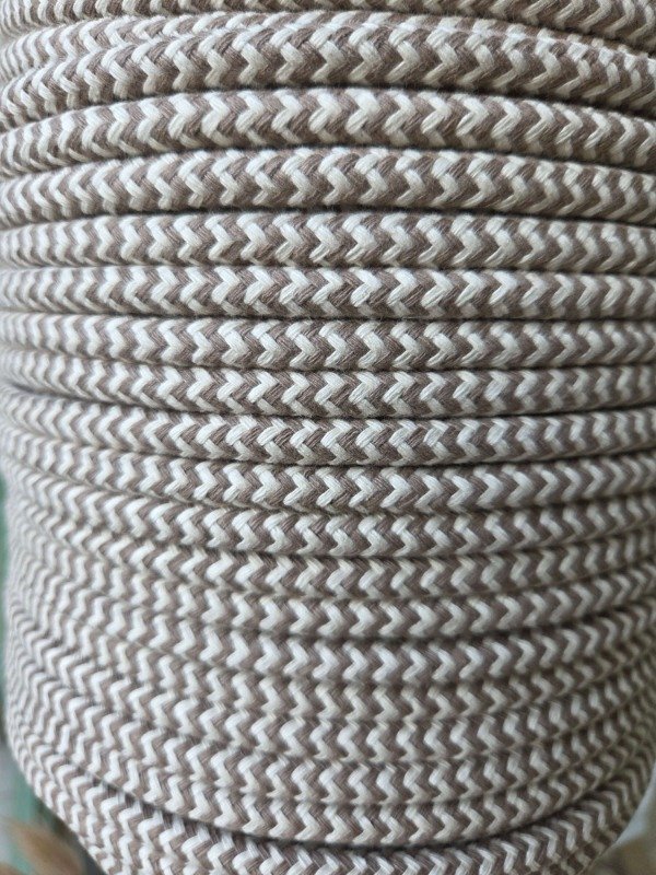 Producto - Cordon de algodón trenzado 7mm ZIGZAG TOSTADO Y CRUDO