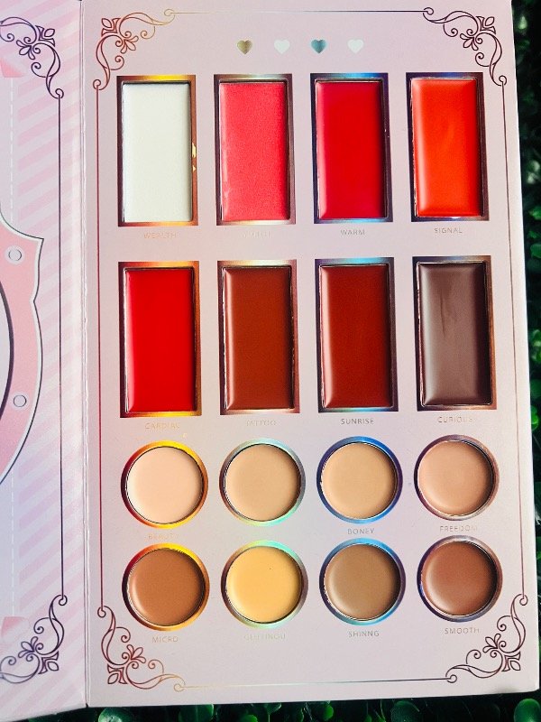 Producto - Paleta de sombras libro fashion moño rosa - 2