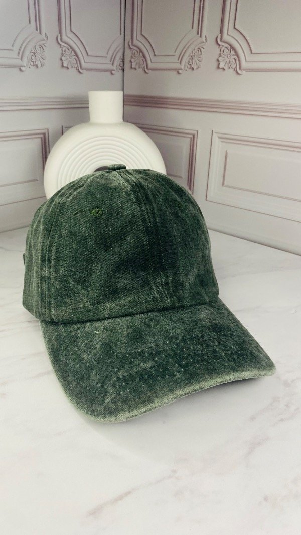 Producto - GORRA BORDADA 018