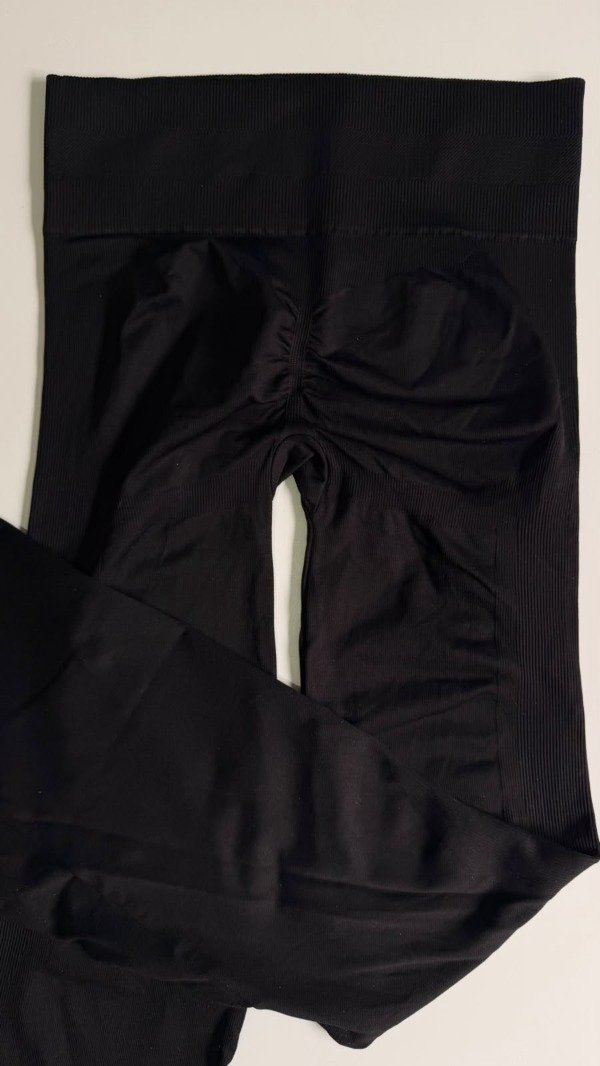 Producto - Calzas Oxford seamless con frunce Lufit - 4