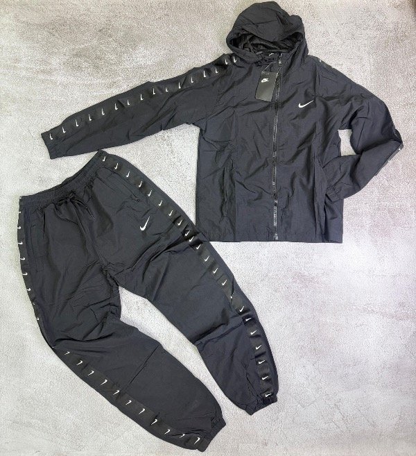 Producto - Conjunto Campera Swoosh