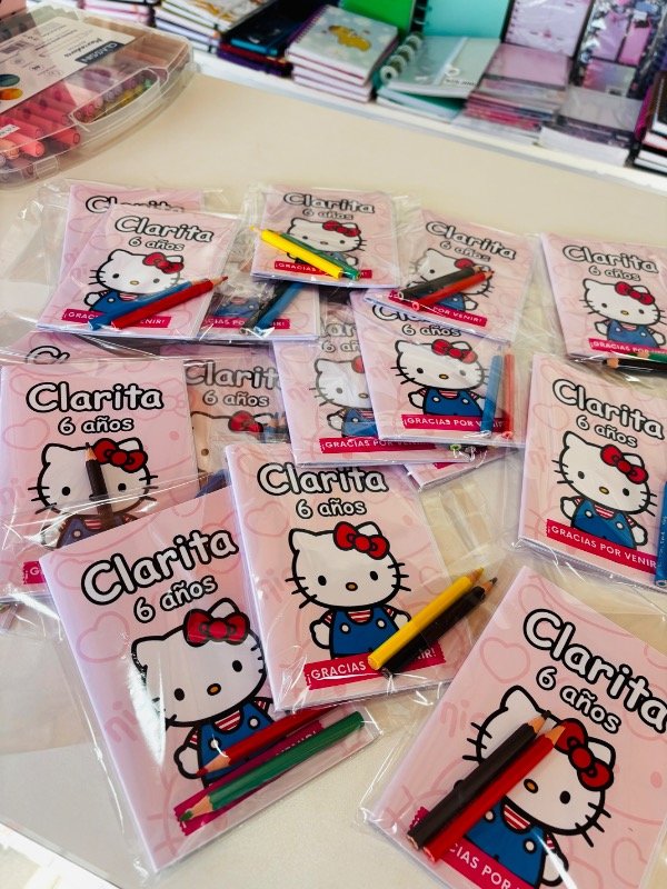 Producto - Souvenir personalizado con dos lapices (interior librito para colorear)