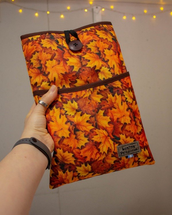 Producto - Funda de LIBRO estampado hojas de otoño