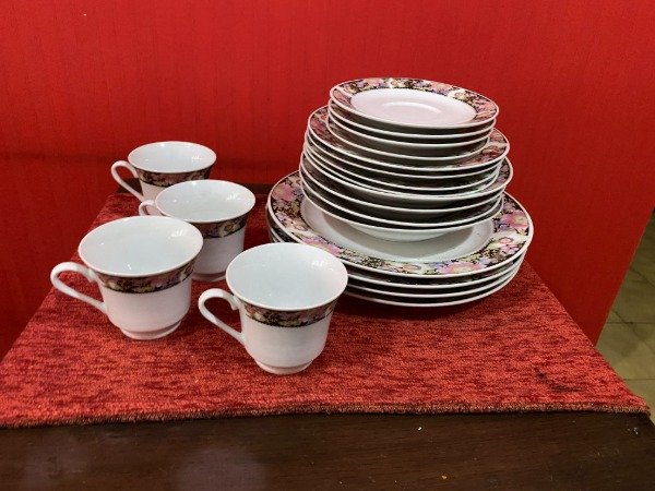 Producto - LOTE 16 PIEZAS VAJILLA PARA 4 PERSONAS. PRECIO POR TODO #10226