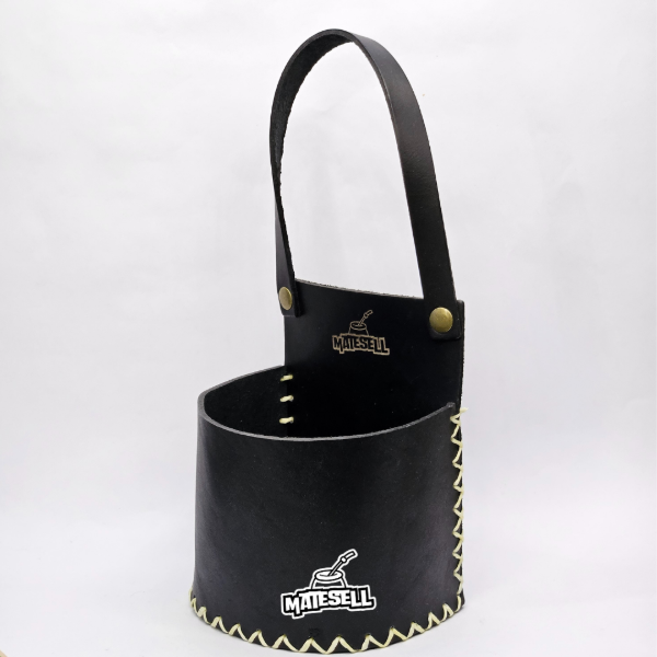 Producto - PORTA MATE PARA AUTO CUERO - Negro