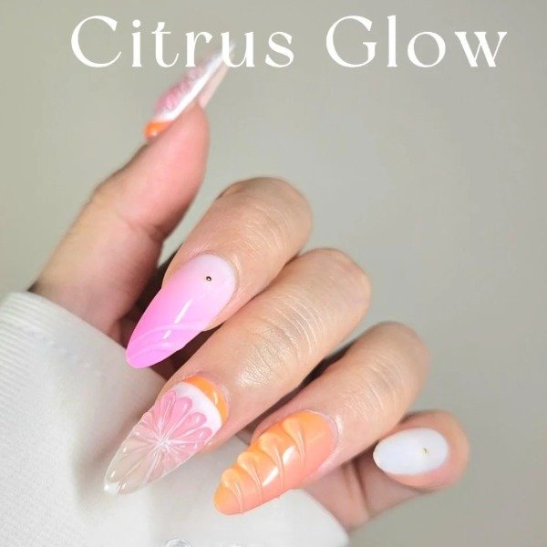 Producto - Uñas Press on Almendrada con relieve con diseño Naranja - City Girl