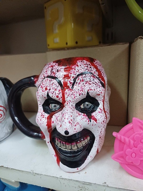 Producto - TAZA TERRIFIER