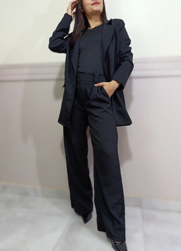 Producto - Traje Amparo (negro)