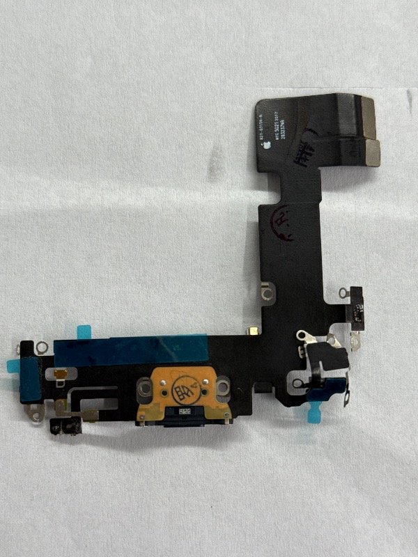 Producto - FLEX DE CARGA IPHONE 13 ORIGINAL