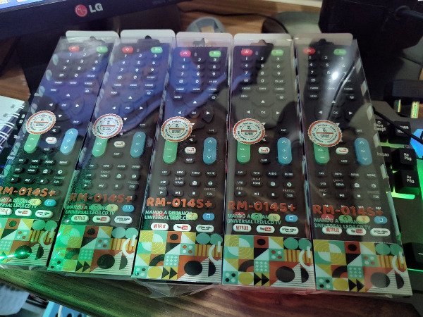 Producto - Control Universal RM - 0145 +