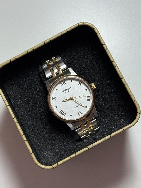 Producto - Reloj TRESSA fondo blanco - 4
