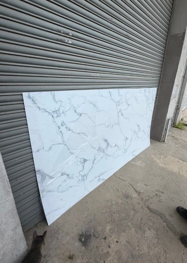 Producto - Placa Pvc Calacatta 1.22 x 2.44 2mm