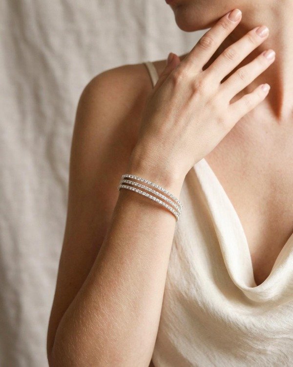 Producto - Pulsera Bijou - Triple vuelta de strass - Flexible y Ajustable - P 746 - 1