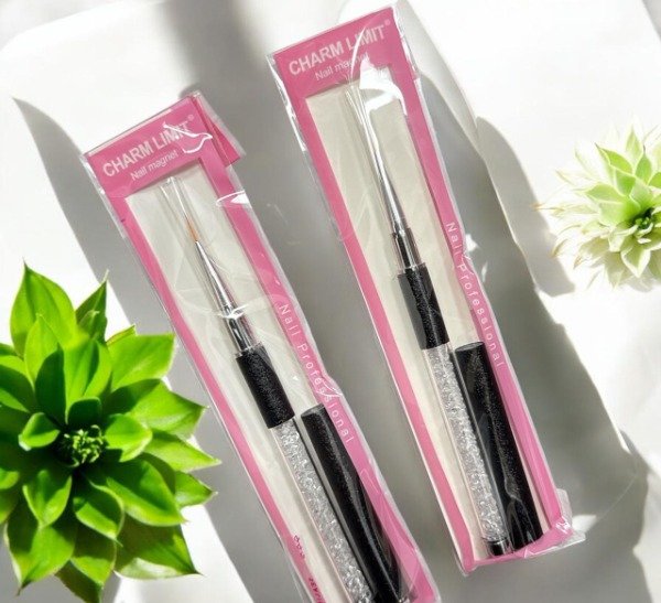 Producto - PINCEL LINER CHARM LIMIT 23021