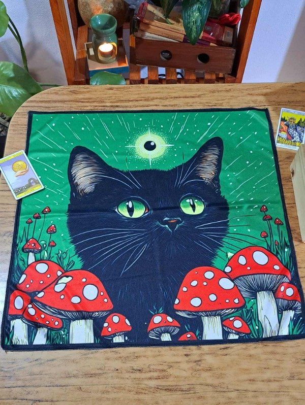 Producto - Paño de Tarot Gatito ojos grandes