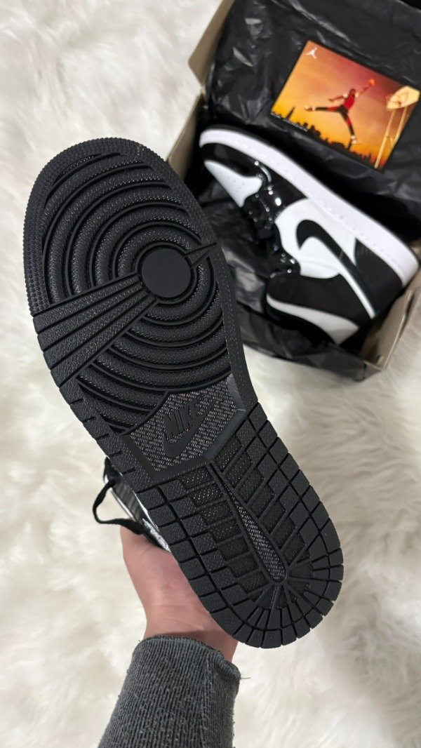 Producto - JORDAN RETRO 1 CARBON FIBER - 2
