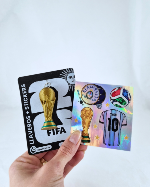 Producto - Llavero Copa Y Logo del Mundial + Plancha de Stickers