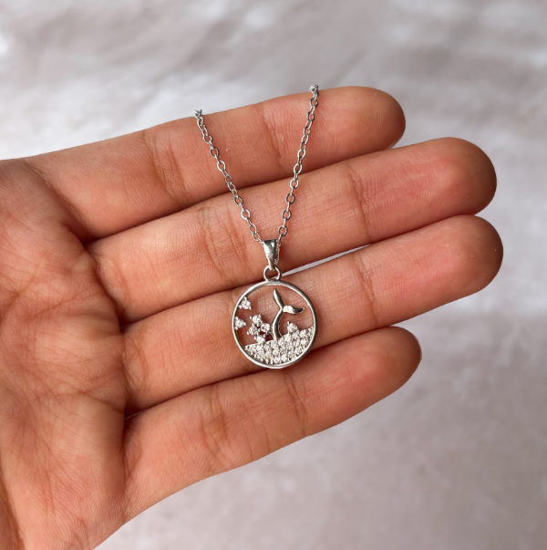 Producto - Collar ballena