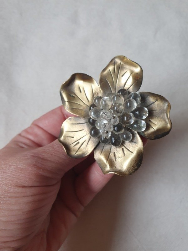 Producto - Broche Art Déco Anémona Acero y Gotitas de Cristal