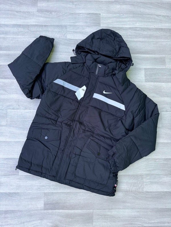 Producto - Campera premium black impermeable