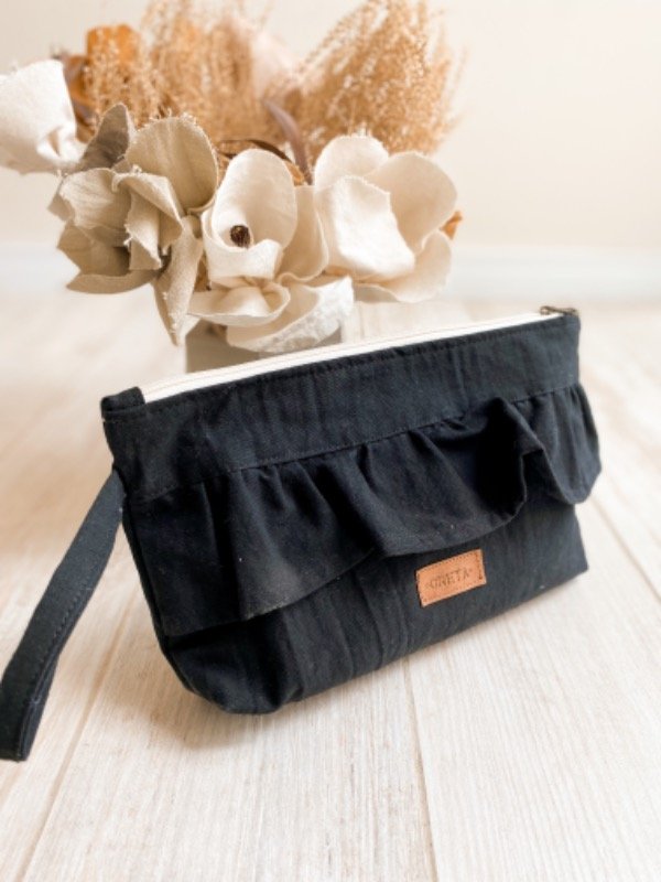 Producto - Necesser  Creta con volados negro
