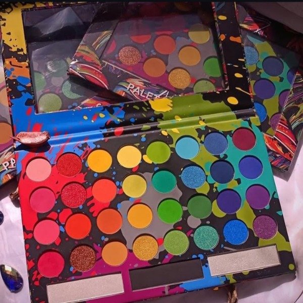 Producto - Love  rain paleta de sombras profesional