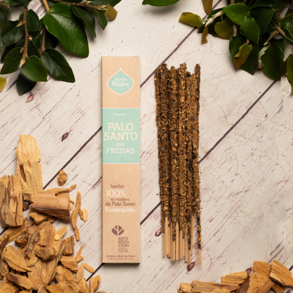 Producto - Sahumerio palo santo con fresias